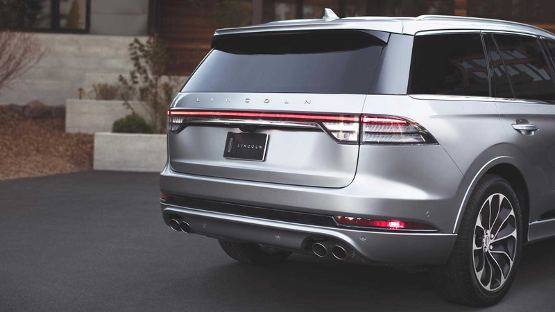 Illustration for article titled The 2020 Lincoln Aviator Has Sleek Lines and 450 HP